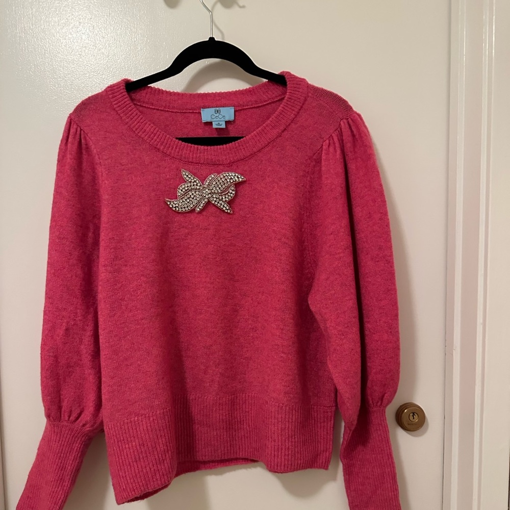 GUC CeCe Fuchsia Sweater with Brooch Detail Size M